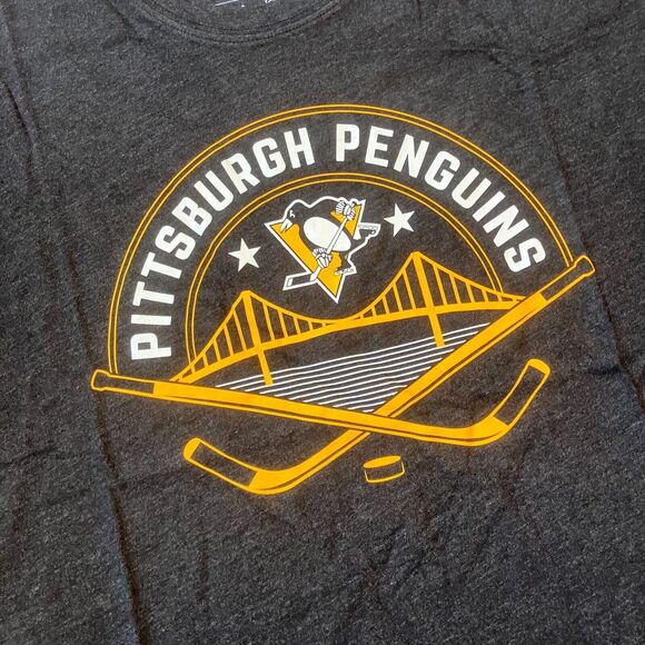 '47 Mens Pittsburgh Penguins T-Shirt Size S NHL Hockey Fan Tee Gray Classic - Picture 2 of 6